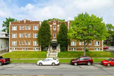 Main picture of 1126 Dewey Ave