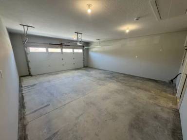 Main picture of 955 Winter Ridge Dr