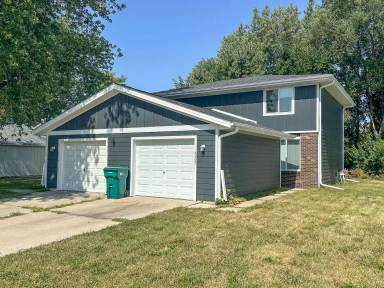 Main picture of 4205 Toronto St