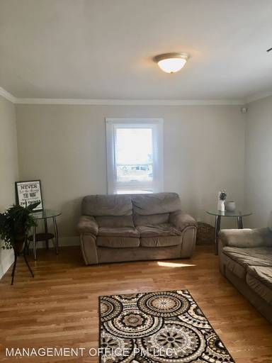 Main picture of 2544 Elmin St