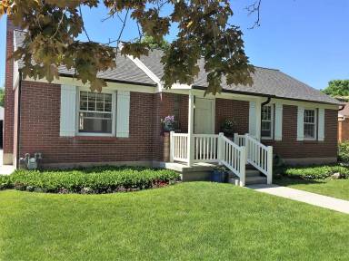 Main picture of 1244 E Lorraine Dr