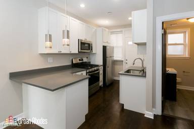 Main picture of 5304 N Ashland Ave