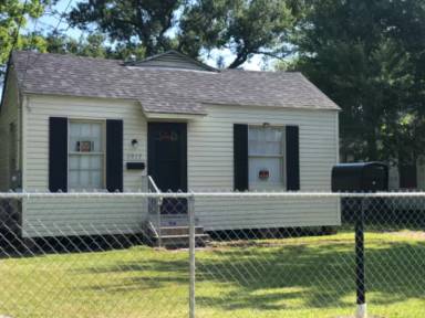 Main picture of 2015 9th St