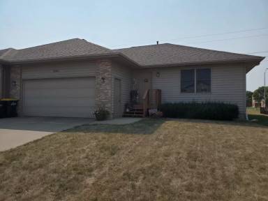 Main picture of 1605 S Campbell Trl