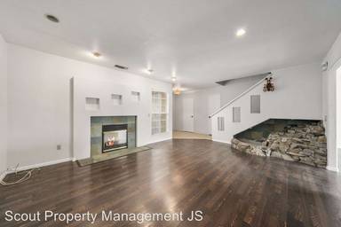 Main picture of 44602 La Paz Rd