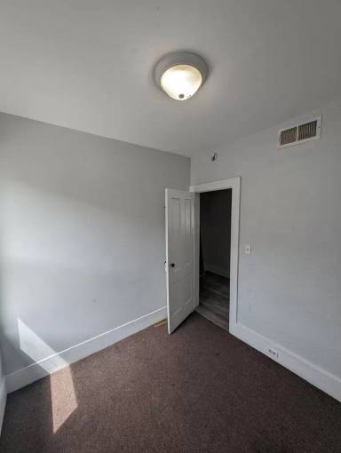 Main picture of 506 E 14th St