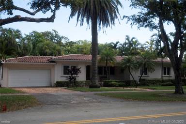 Main picture of 5311 Riviera Dr