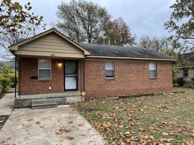 Main picture of 668 Ayers St