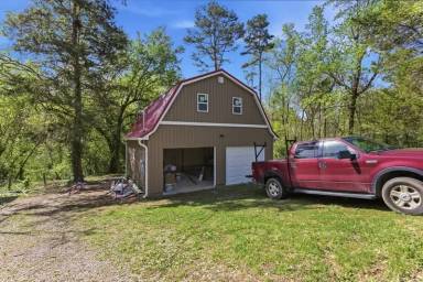 Main picture of 4917 Moreland Heights School Rd