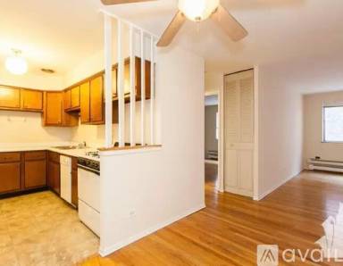 Main picture of 660 W Wrightwood Ave