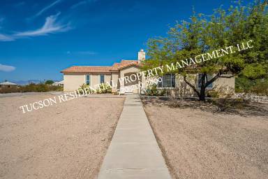 Main picture of 5891 E Farmridge Dr