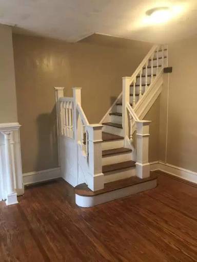 Main picture of 6040 Irving St