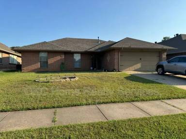 Main picture of 1128 SW 128th St