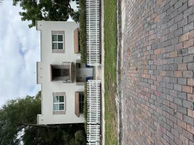 Main picture of 801 Grove St N