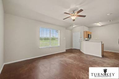 Main picture of 113-41 Lindas Creek Ln