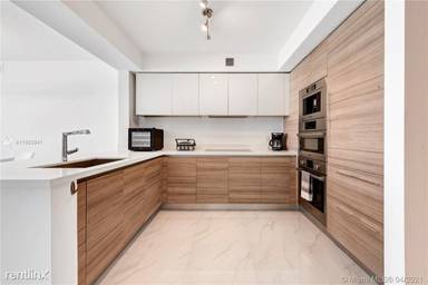Main picture of Parque Towers Condo