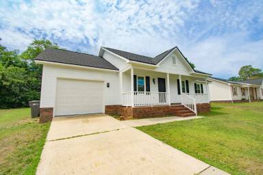Main picture of 621 Winthrop Ct