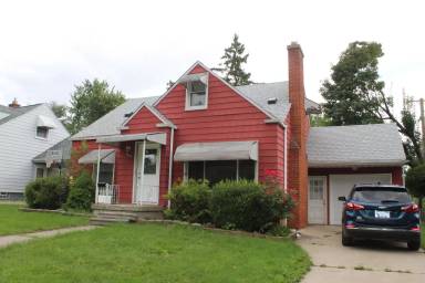 Main picture of 2750 Thomas St