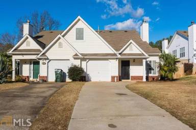 Main picture of 145 Courtyard Dr