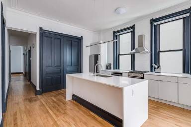 Main picture of 2104 W 21st Pl