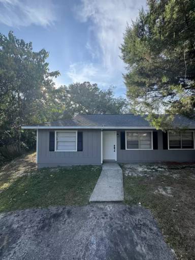 Main picture of 21520 Campbell Dr