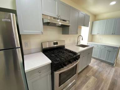 Main picture of 48 Dubois St