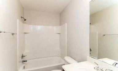 Main picture of 3412 Heatherbend St