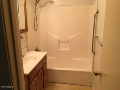 Main picture of 643 S Bluff Ave