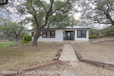 Main picture of 33121 Blanco Rd