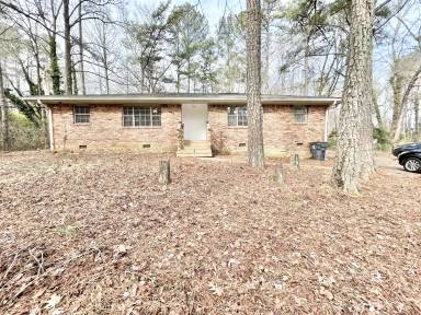 Main picture of 6496 Raymond Dr