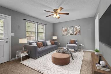 Main picture of 926 NE Westwind Cir