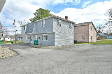 Main picture of 80 S Roanoke Ave