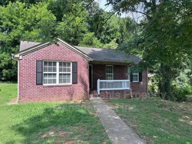 Main picture of 1023 N Manor Dr