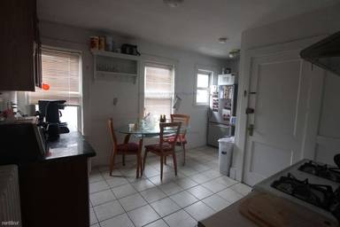 Main picture of 55 Etna St