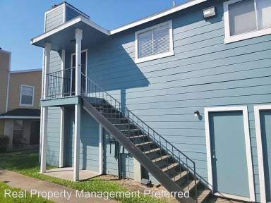 Main picture of 7513 Fallbrook Dr