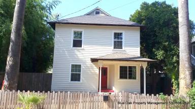 Main picture of 1910 Salem St