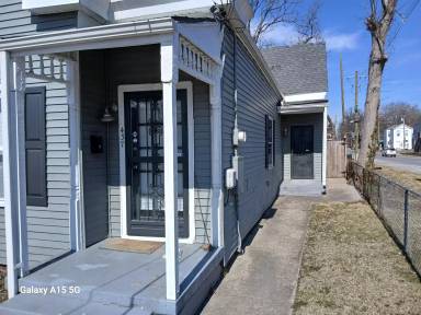 Main picture of 425 Marret Ave
