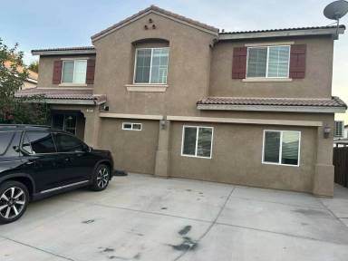 Main picture of 669 Quartz St