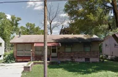 Main picture of 4517 Elmwood Ave