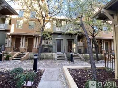 Main picture of 709 Modern Ice Dr