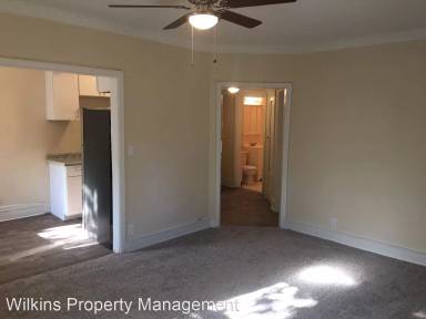 Main picture of 2634 N Maryland Ave