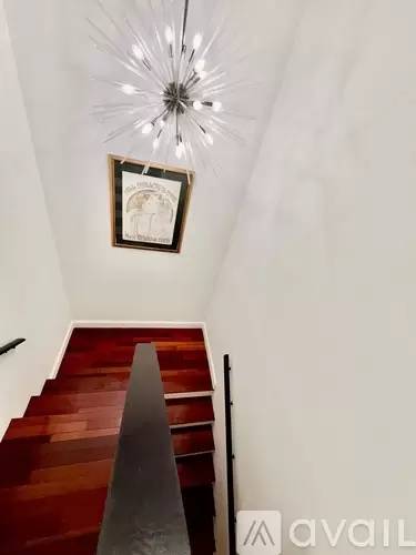 Main picture of 104 Biscayne Ave