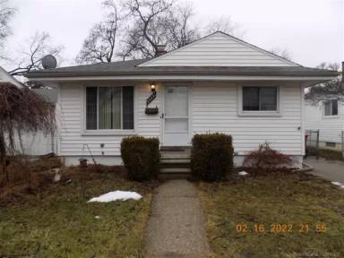 Main picture of 24281 Laetham Ave