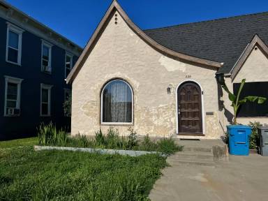 Main picture of 828 H St