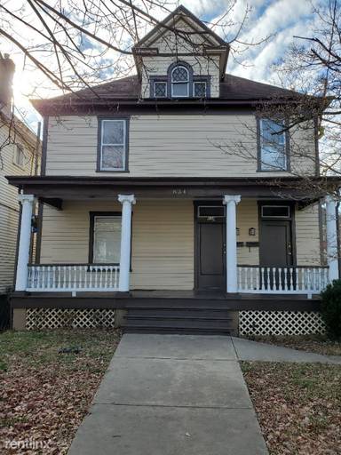 Main picture of 834 Marshall Ave SW