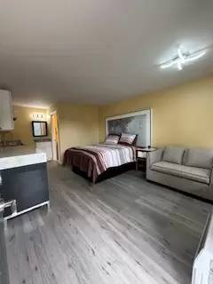 Main picture of 6100 Rivers Ave
