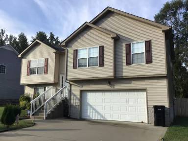 Main picture of 1696 Parkside Dr