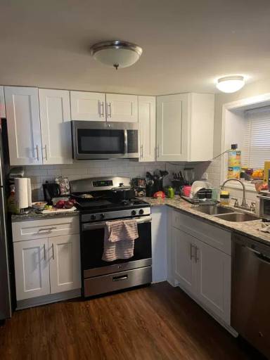 Main picture of 5310 W Barry Ave