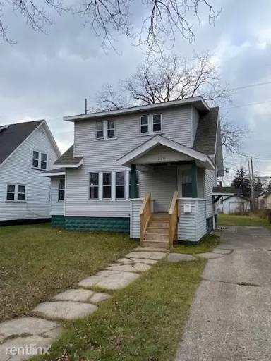 Main picture of 2209 Baker St