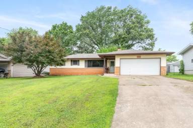 Main picture of 3047 S Ferguson Ave